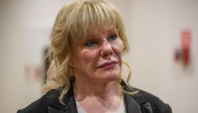 Александра Захарова. «В списках не значится»