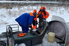 Спасатели. Фото ГУ МЧС России по Иркутской области