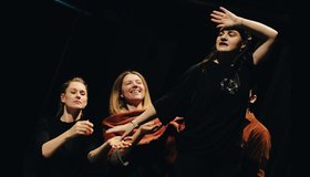 Три сестры. Премьера!