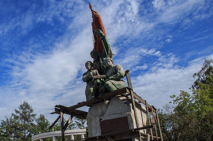 Памятник Борцам революции. Фото пресс-службы администрации Иркутска