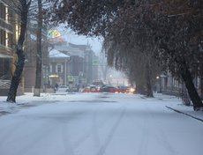 Утром 14 ноября пострадавший участок Дзержинского от Карла Либкнехта до Декабрьских Событий перекрыли в обоих направлениях.