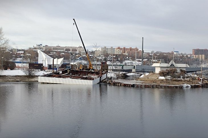 Демонтированный фонтан. Фото из телеграм-канала «Струглин знает»