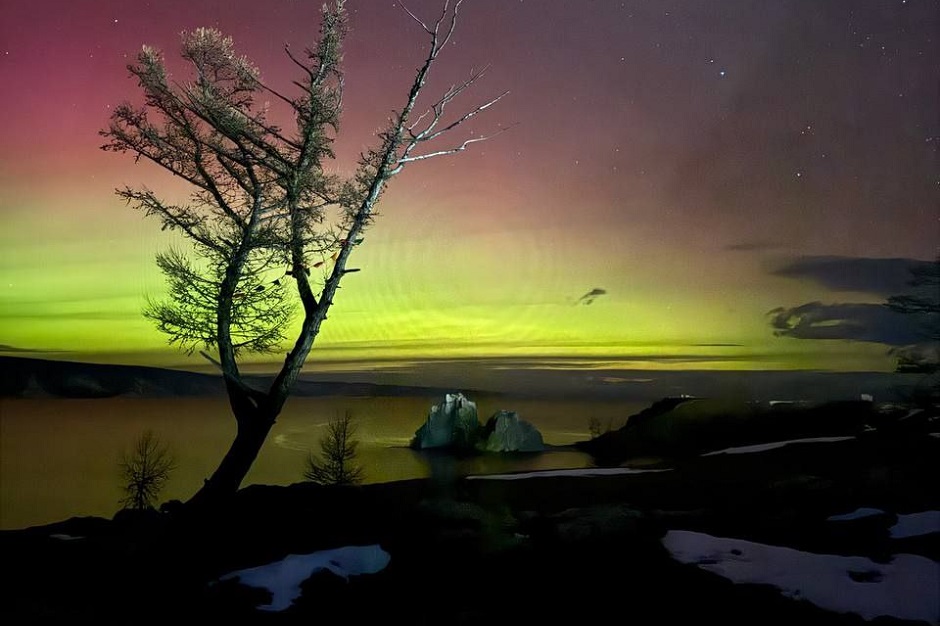 Полярное сияние на Ольхоне. Фото Екатерины Виноградовой