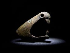 Большая часть экспонатов выставки – это находки из Иркутской области, причем это предметы, в том числе, которые хранятся сейчас, например, в Москве в Государственном историческом музее, в Российском географическом музее, в Санкт-Петербурге.