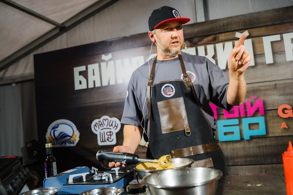 Антон Шугуров