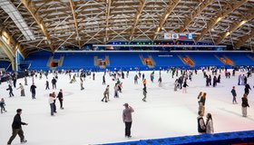 «Байкальская массовка». Сеанс катания на коньках