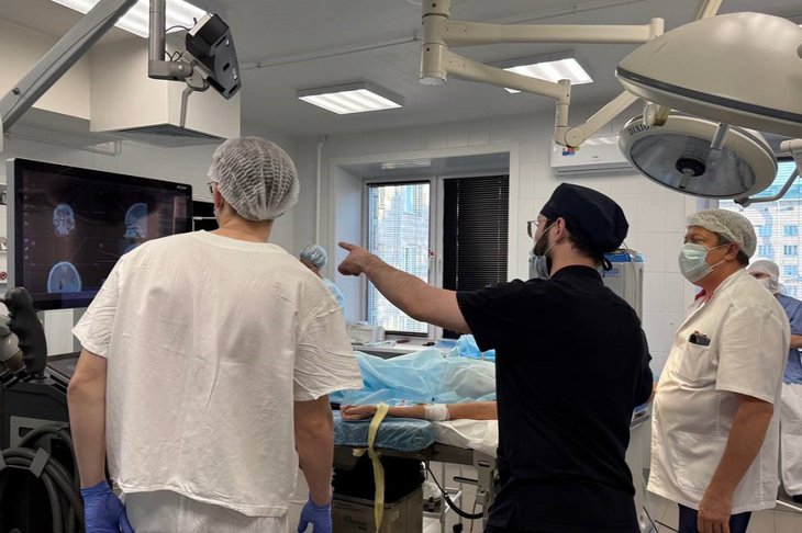 Операция. Фото пресс-службы правительства Иркутской области