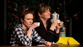 Дура и дурочка