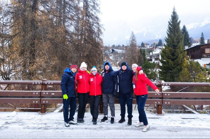 Спортсмены в Кортина-д’Ампеццо. Фото федерации санного спорта России