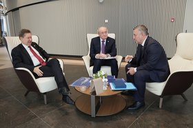 Встреча. Фото пресс-службы правительства Иркутской области