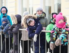 У Деда Мороза есть дом – его резиденция в Великом Устюге. Но не у всех получается до неё доехать.