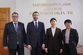 Встреча с представителями консульства КНР. Фото IRK.ru