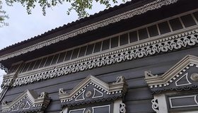 И дерева узор неповторимый