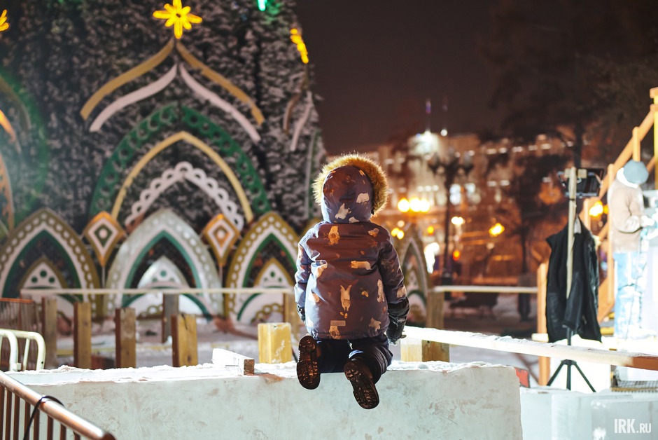 Иркутяне с нетерпением ждут, когда уже можно будет покататься. Открытие горки запланировано на 20 декабря.