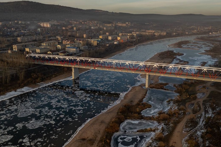 Мост через реку Лену