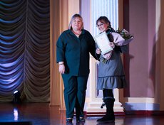 Елена Войцехович вручила благодарственные письма иркутянам, которые проявили активную гражданскую позицию и участвовали в общественной жизни Иркутска.