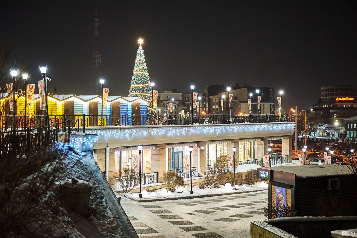 В 130-м квартале новогоднее настроение царит уже около месяца.