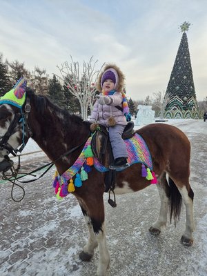Праздник к нам приходит