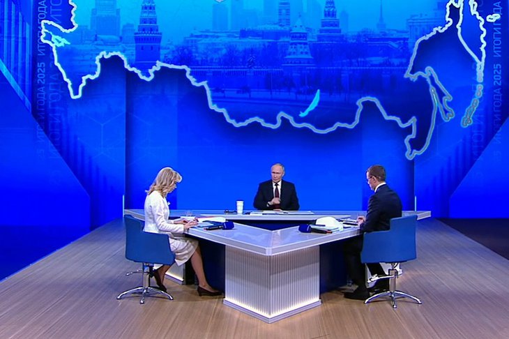 Прямая линия с Владимиром Путиным. Скриншот видео из группы «Итоги года с Владимиром Путиным» в социальной сети «ВКонтакте»