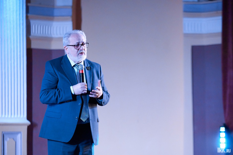 Станислав Гольдфарб наградил победителей ежегодного конкурса социально значимых проектов «Миллион на добрые дела».