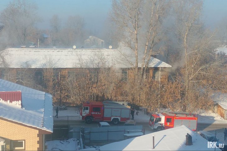 Загоревшийся дом. Фото очевидцев