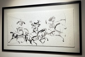 Кони на картинах выставки «Тушь». Фото Марины Палеевой, IRK.ru