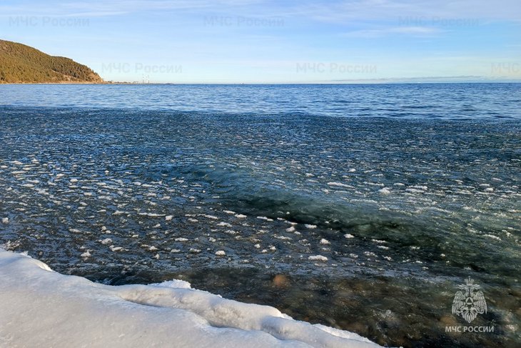 Байкал. Фото пресс-службы ГУ МЧС по Иркутской области