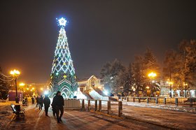 Ель на сквере Кирова. Фото Маргариты Романовой, IRK.ru