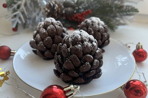 Вкусные пирожные из печенья и хлопьев.