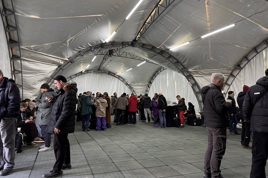 Шатер для посетителей от «Роскосмоса»