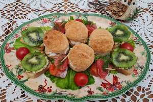 Небольшой перекус на праздник.