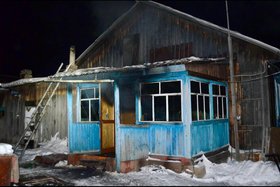 Дом, где произошел пожар. Фото пресс-службы СУ СКР по Иркутской области
