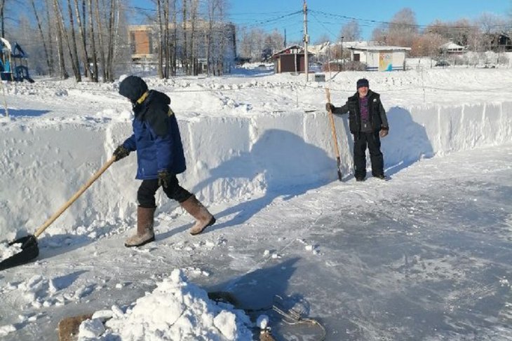 Строительство иордани. Фото из телеграм-канала прихода Александро-Невского храма