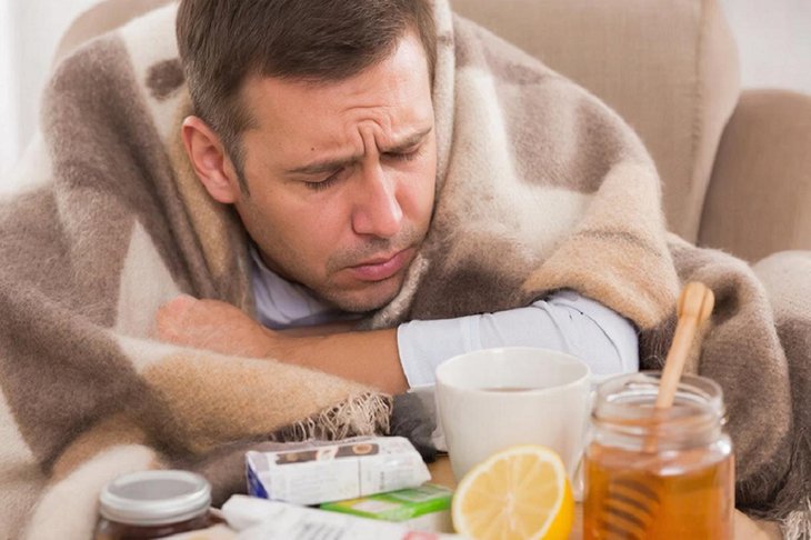 Болеющий человек. Фото сгенерировано с помощью нейросети GigaChat