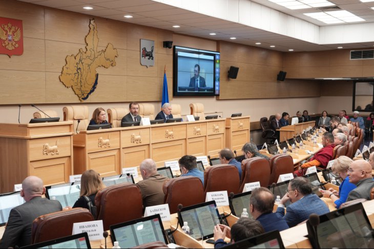 Заседание трех советов при Законодательном собрании региона. Фото IRK.ru