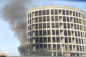 Пожар в строящемся здании. Фото очевидцев