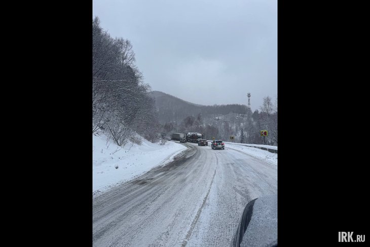 Пробка на трассе «Байкал». Фото предоставлено очевидцем