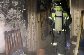 Пожар на Байкальской. Фото пресс-службы ГУ МЧС России по Иркутской области