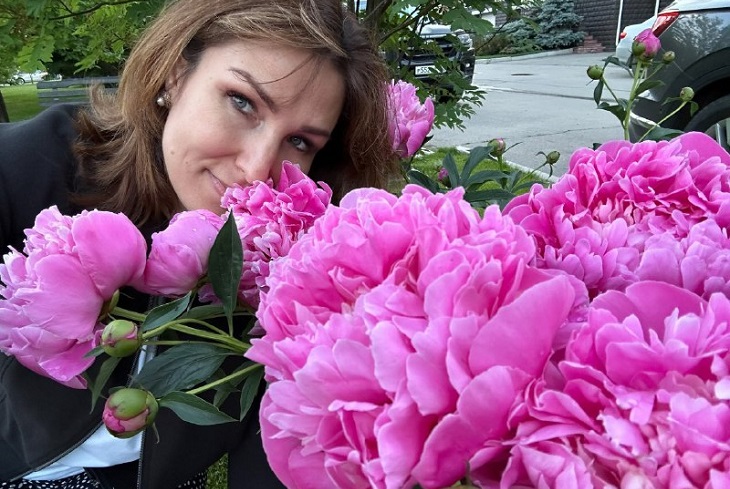 Елена Крыжановская в цветах