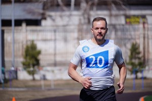 Денис Ягодзинский бежит