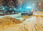 Уборка снега с улиц города. Фото пресс-службы администрации Иркутска