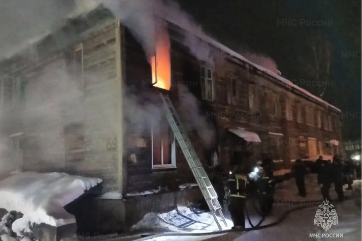Пожар в доме. Фото ГУ МЧС России по Иркутской области