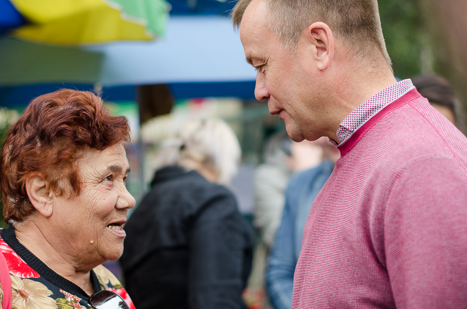 Иркутяне ждали его и подготовили разные вопросы.