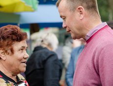 Иркутяне ждали его и подготовили разные вопросы.