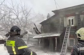 Пожар на Желябова. Скриншот видео пресс-службы ГУ МЧС России по Иркутской области