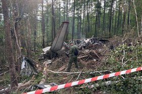 Расследование на месте крушения самолета. Фото пресс-службы Восточного межрегионального СУТ СК России