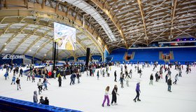 «Байкальская массовка». Сеанс катания на коньках