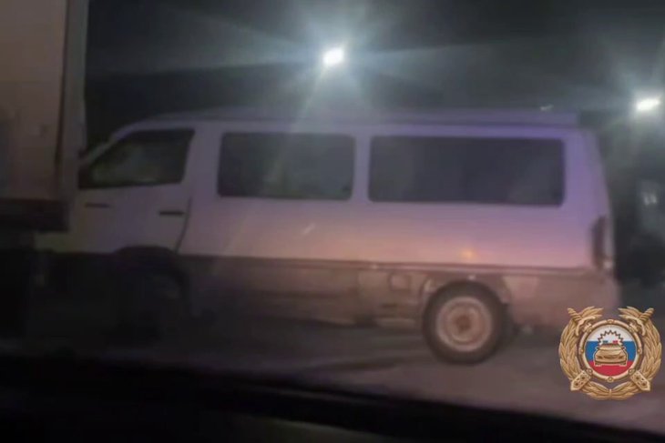 Микроавтобус. Скриншот видео Госавтоинспекции региона