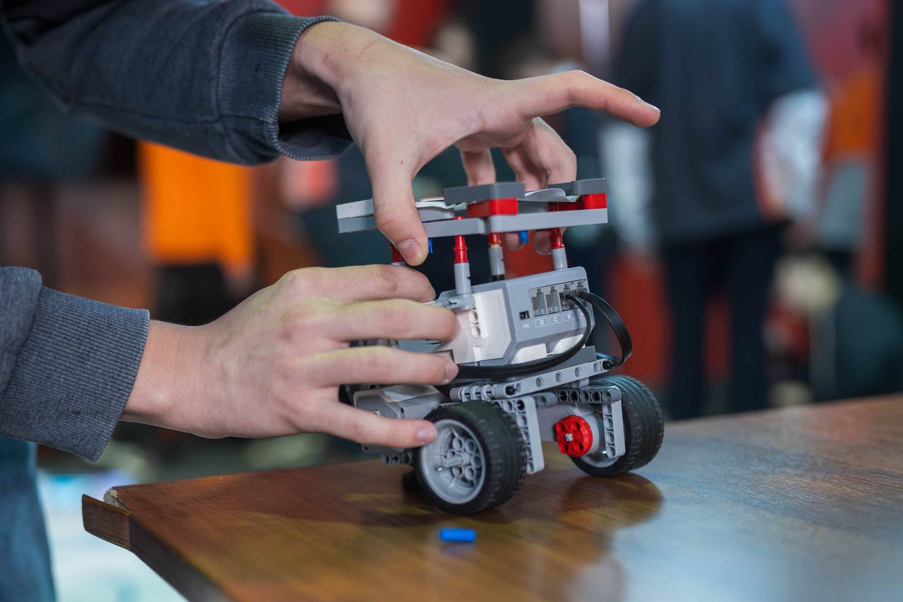 Фото предоставлено организаторами фестиваля «РобоСиб»