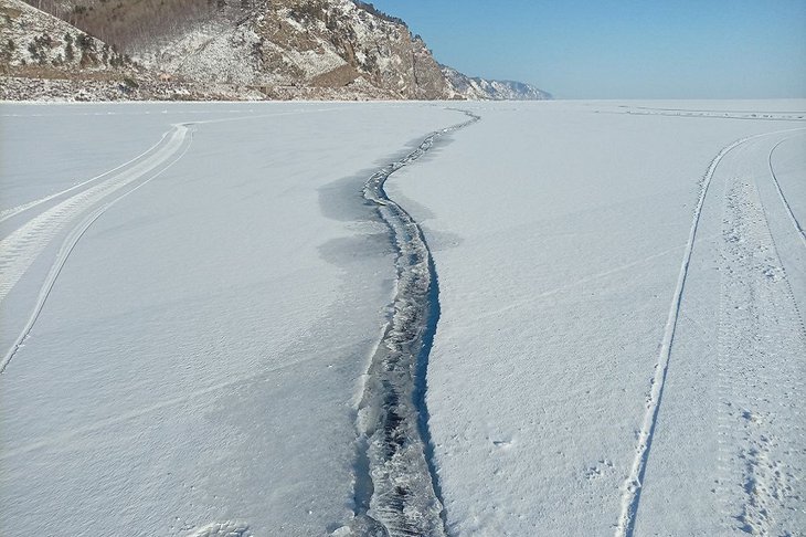 Трещина. Фото Виталия Сидорова, Заповедное Прибайкалье